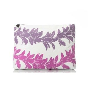 Aloha Collection Mid Lei Lei Pouch
